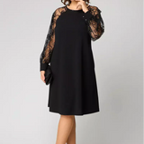 Nyon – Robe Noire avec Manches en Dentelle