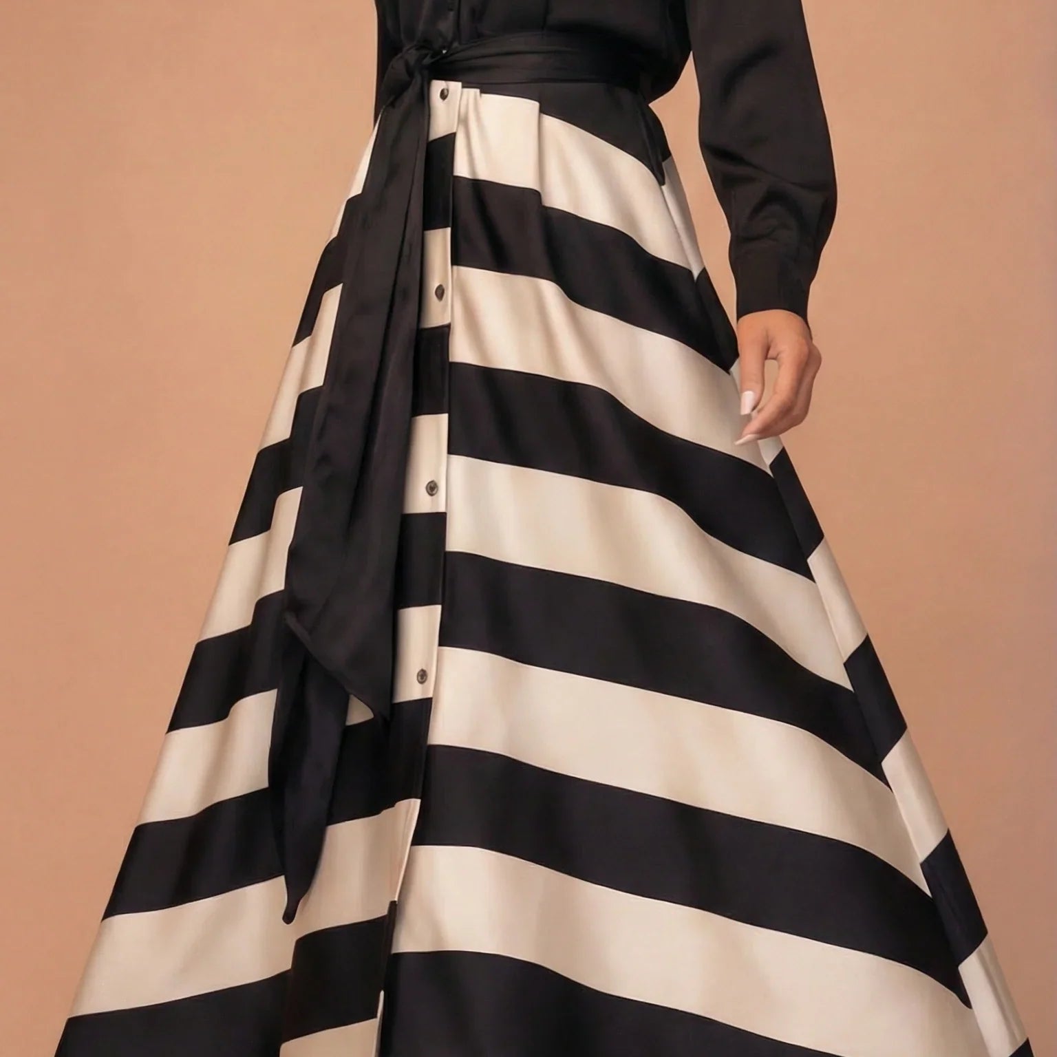 Féchy – Robe Élégante avec Imprimé Horizontal à Rayures