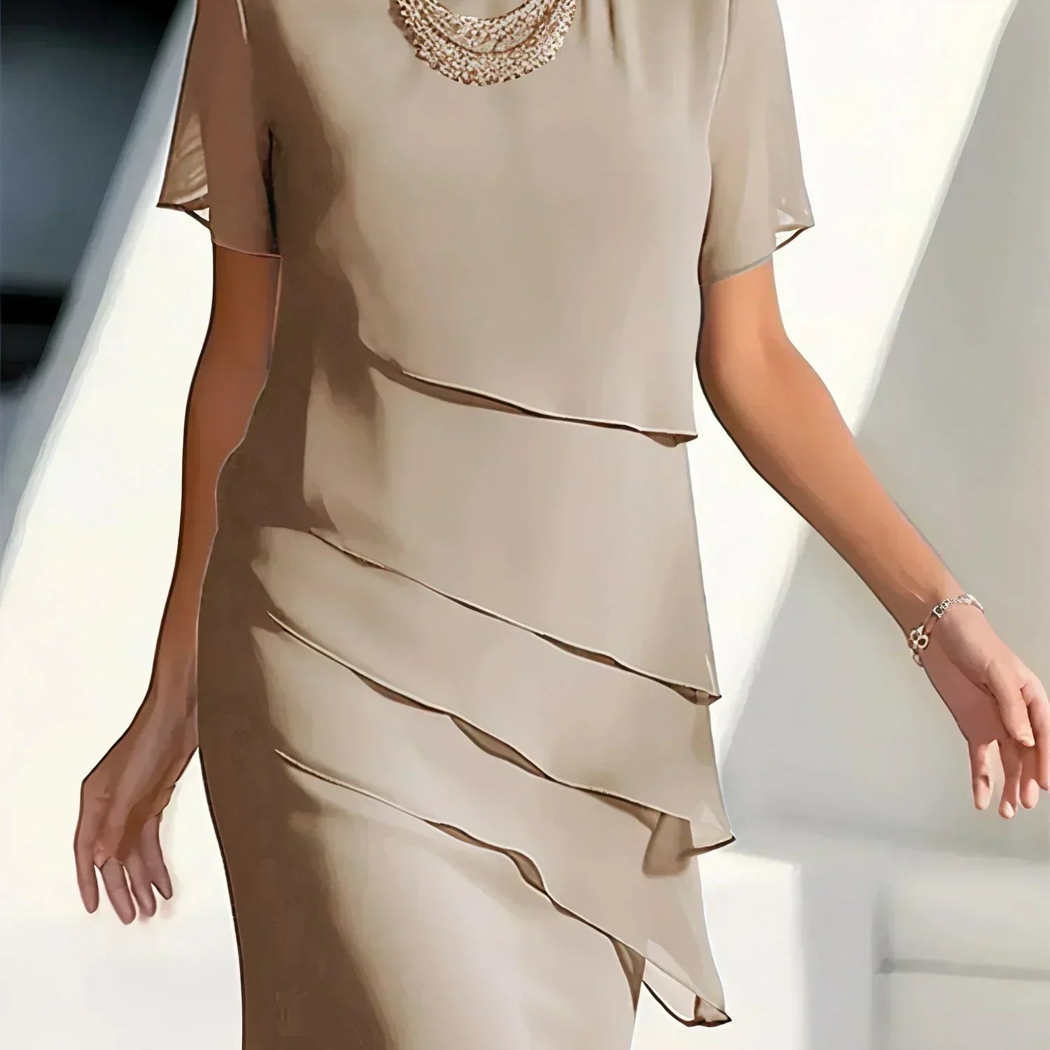 Aigle – Robe Midi en Chiffon avec Couches Superposées