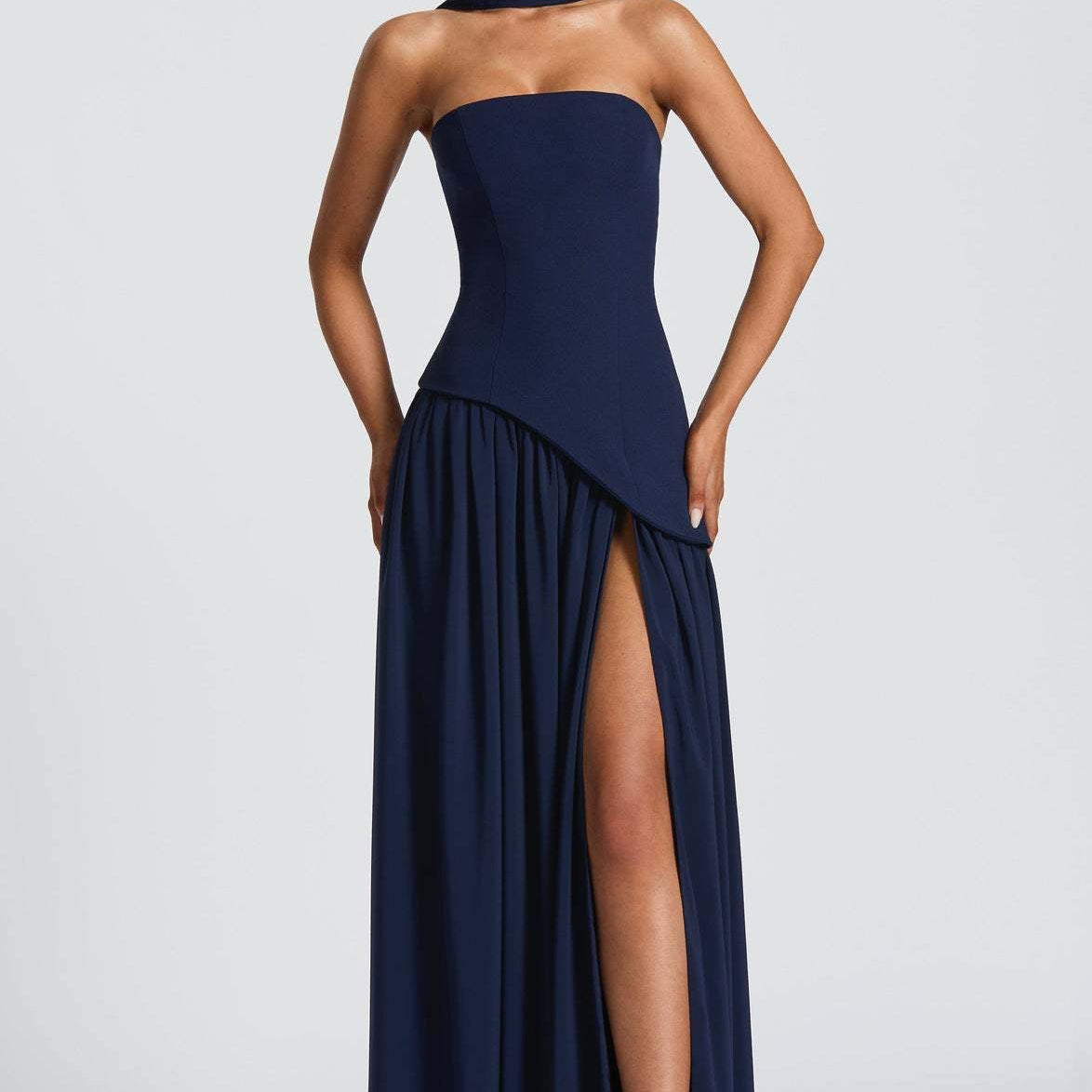 Palézieux – Robe Longue Élégante avec Ligne Classique