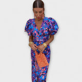 Simona - Robe élégante avec décolleté en V et manches bouffantes