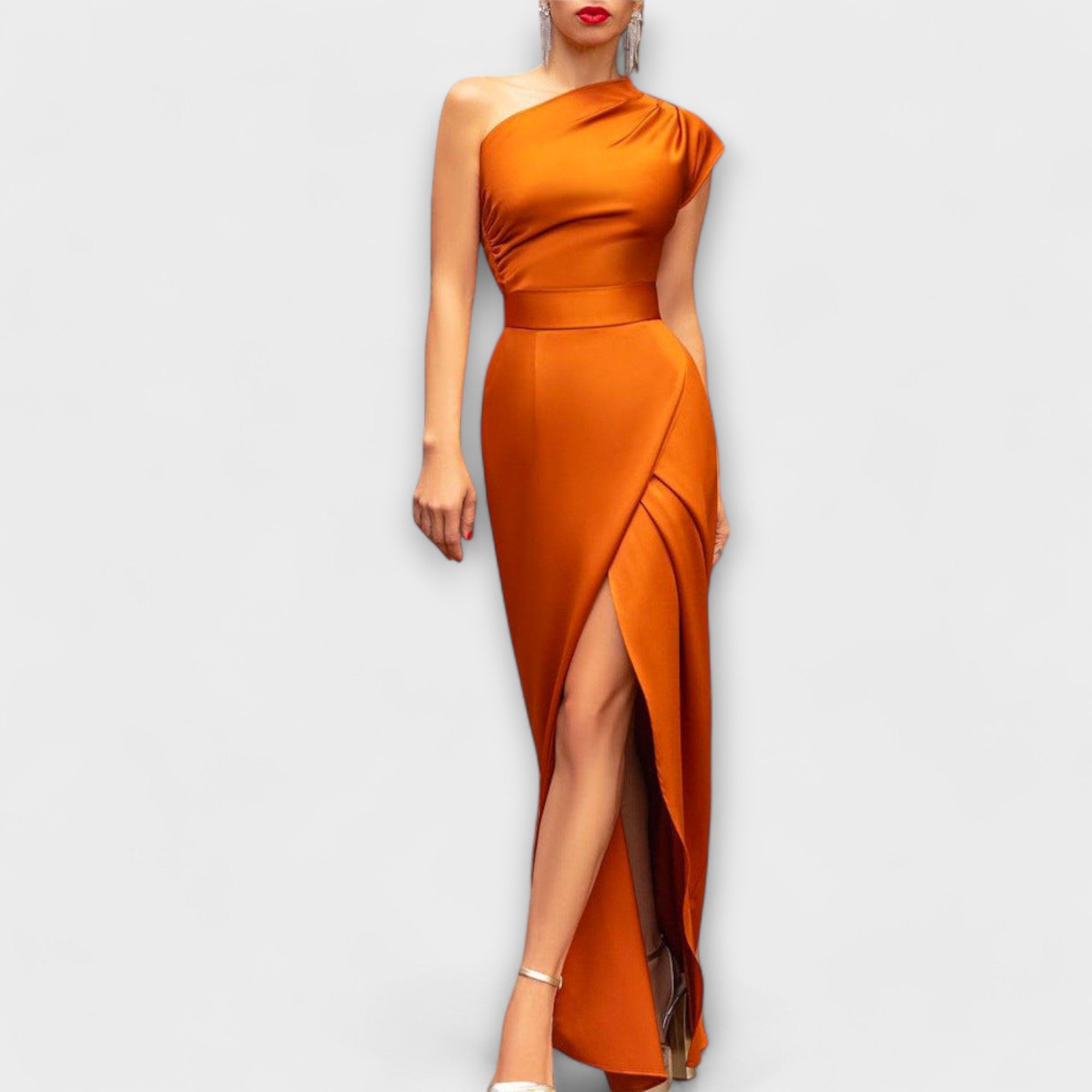 Glion – Robe de Soirée avec Décolleté Incliné
