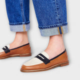 Oceane – Mocassin marron à bout rond et design colorblock