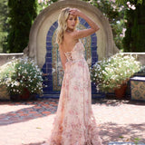 Rivaz – Robe Maxi avec Top Halter et Jupe Superposée
