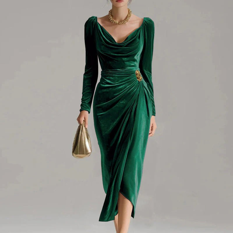Perroy – Robe Longue en Velours avec Coupe Élégante