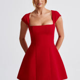 Romont – Robe Mini avec Décolleté Carré Structuré